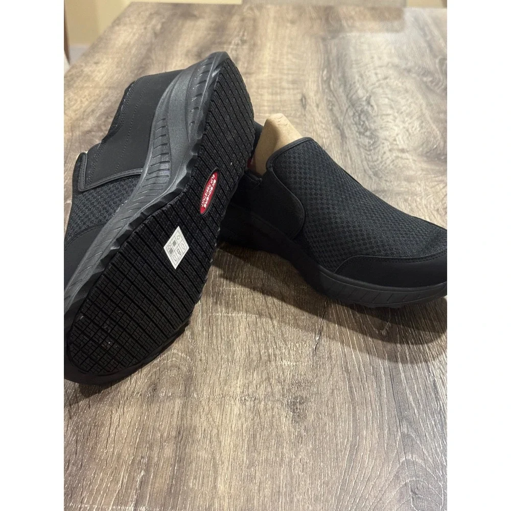 Skechers Work Men 13 Squad Chaos SR Urgran Slip Resistant Shoes Black 200273/BLK